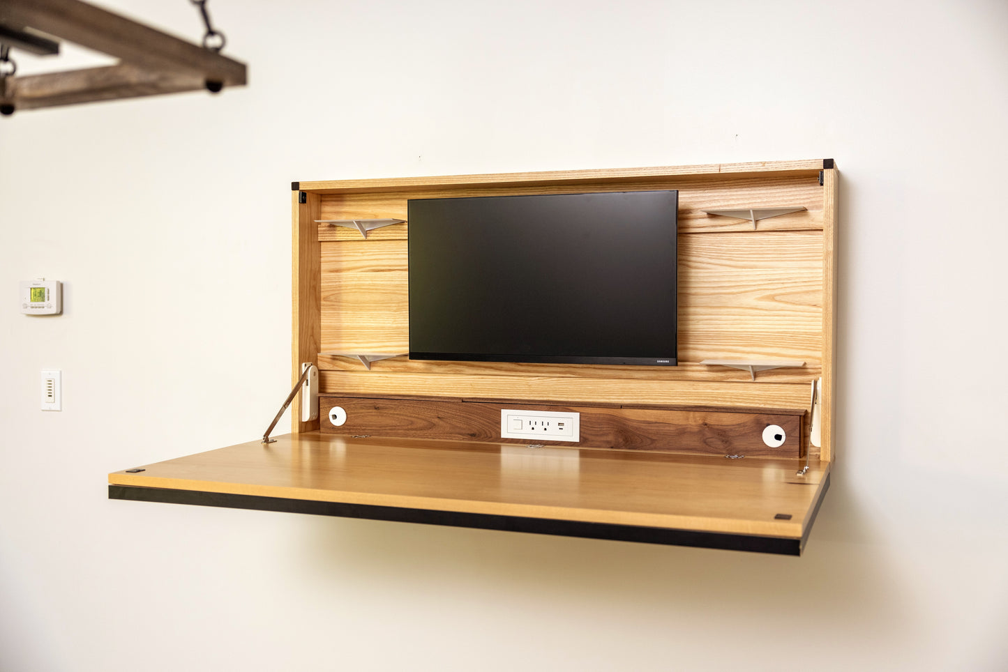 Ash Art Desk